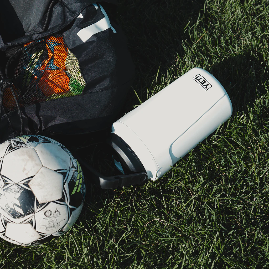 Yeti - Silo - Half Gallon Jug with Straw Cap (1.9 L)