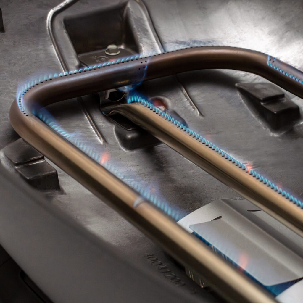 AUS Q2800N+ Midnight Black Burner