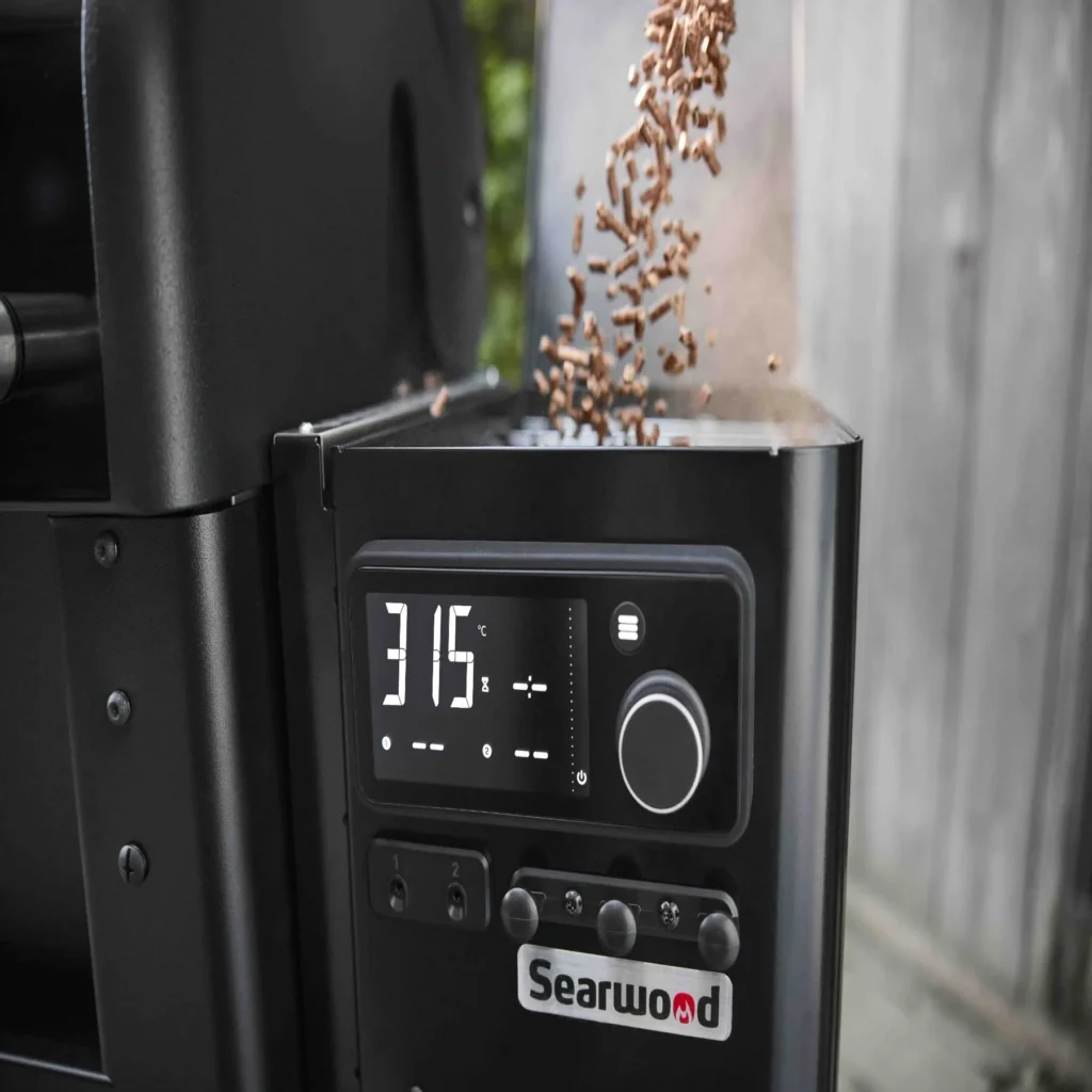 Searwood_Pellet_Pour_W3