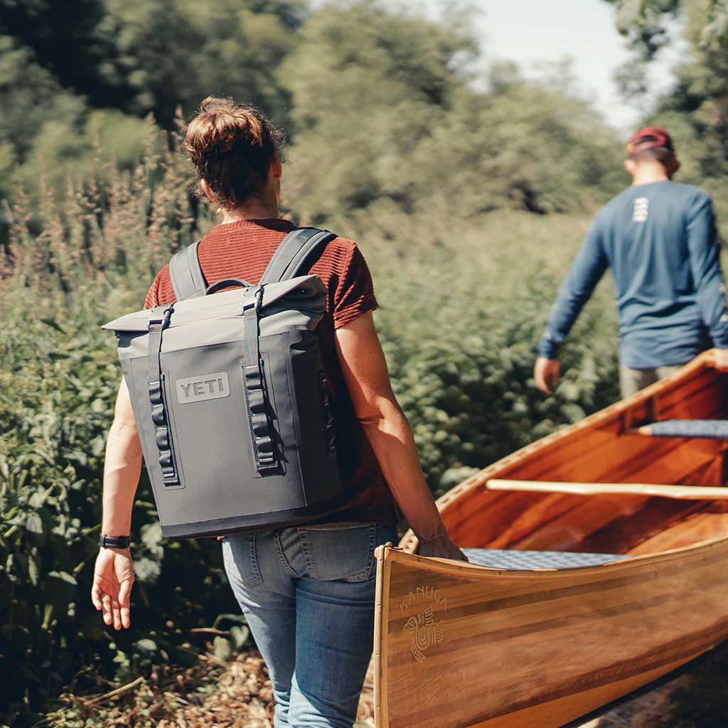 Yeti Hopper M12 Backpack Soft Cooler - Navy